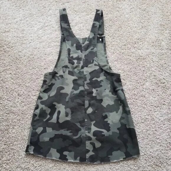 Wild Fable Green Camo Overall Pocket Dress. - Picture 2 of 7